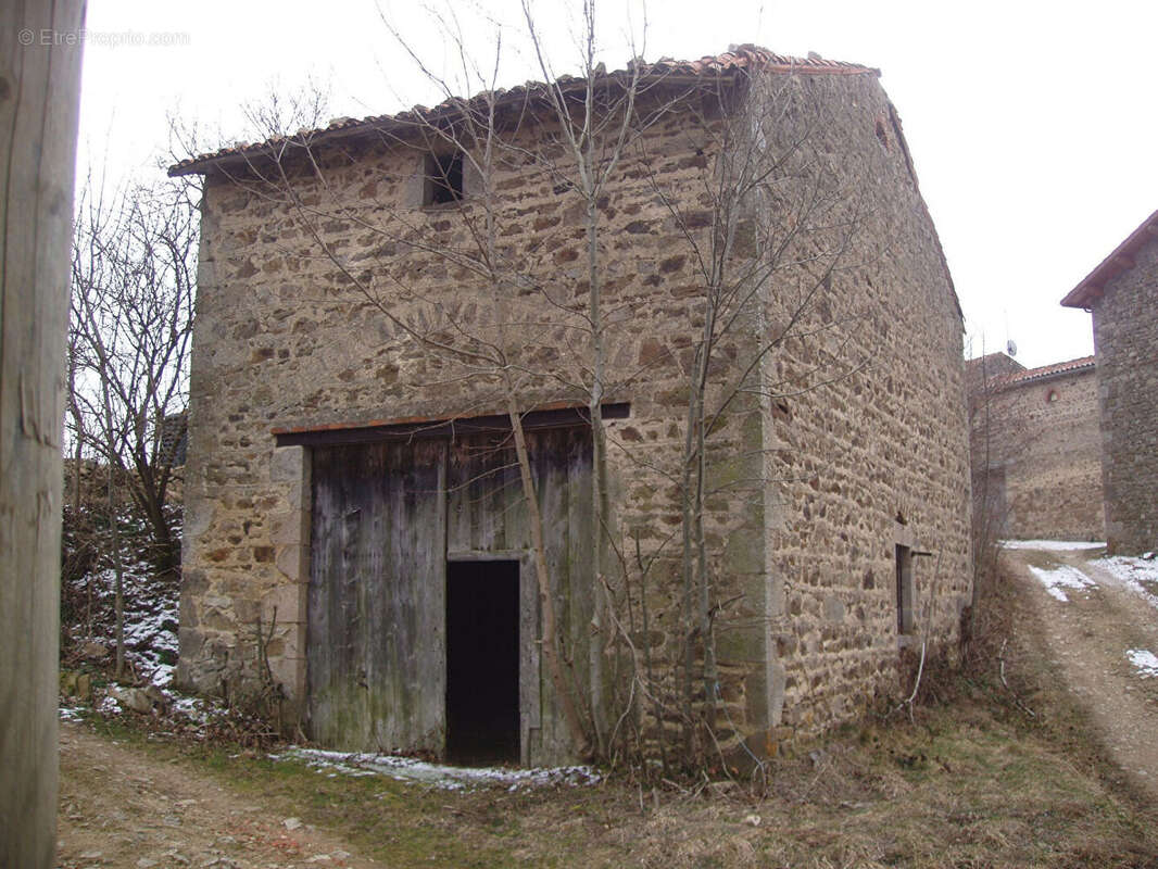 Maison à VERNET-LA-VARENNE