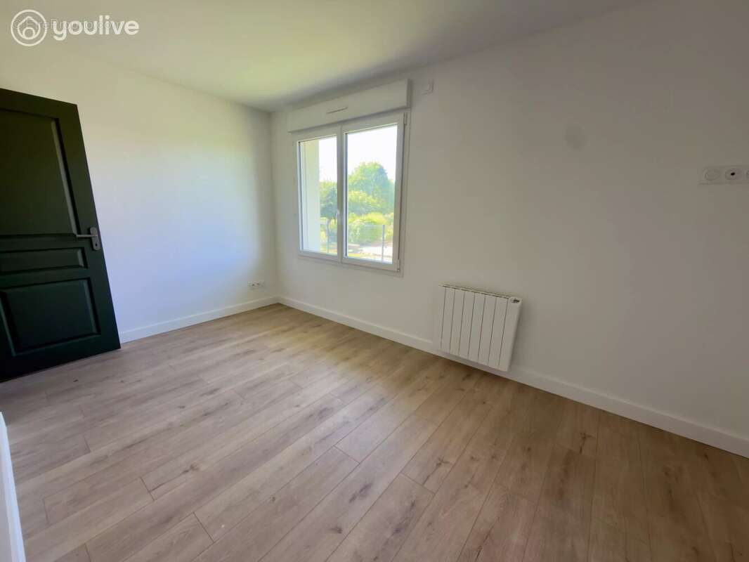 Appartement à DAMIGNY
