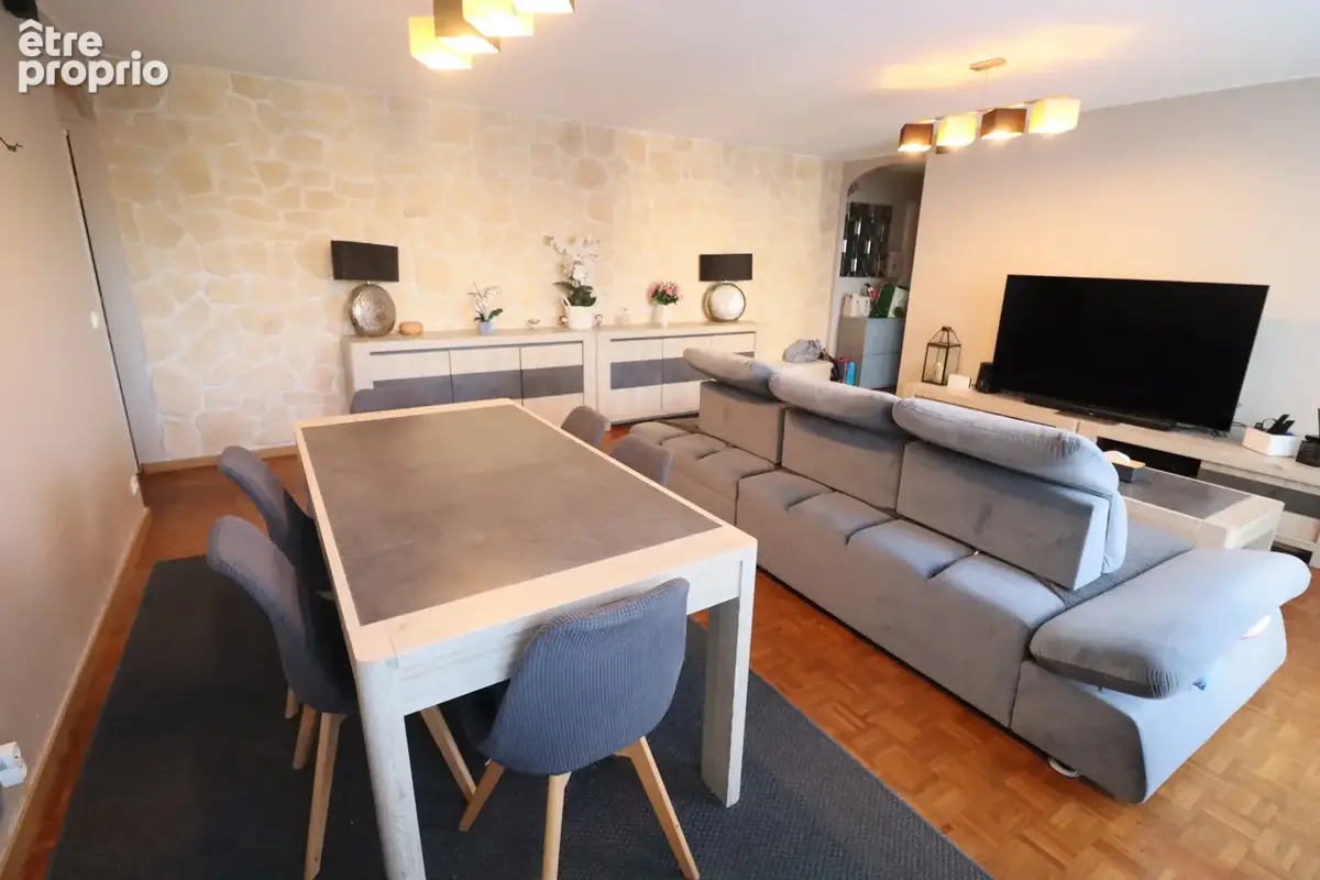 LE PORT-MARLY - Apt 3pièces de 81m2 avec balcon et cave - photo 3