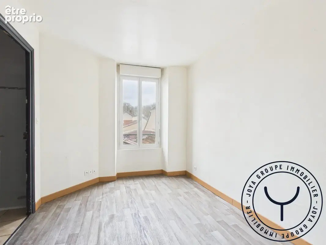 Appartement 479 m² à Romilly-Sur-Seine  - photo 3