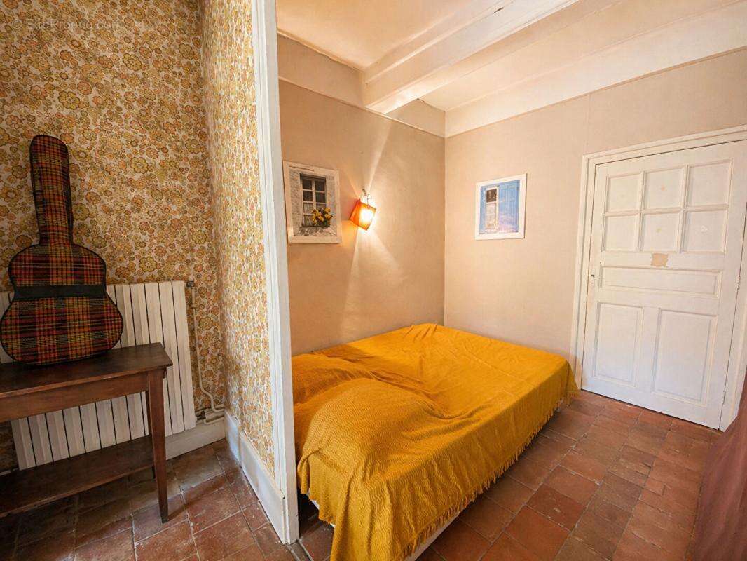 EXCLUSIVITÉ - Maison à vendre avec dépendances à Uchizy - photo 8