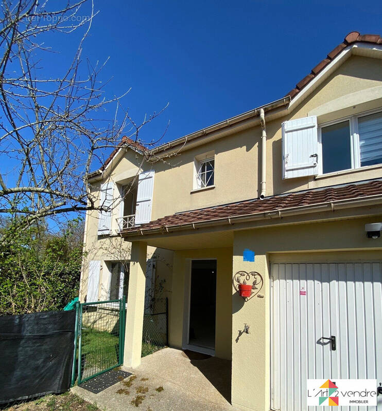 Maison à RIS-ORANGIS