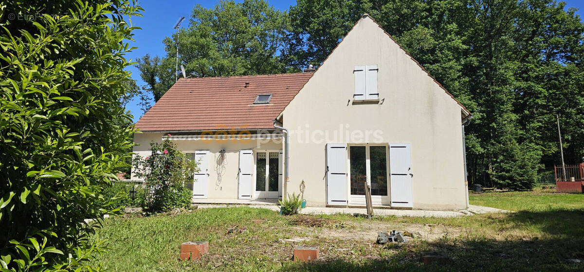 Maison à FERRIERES-EN-GATINAIS