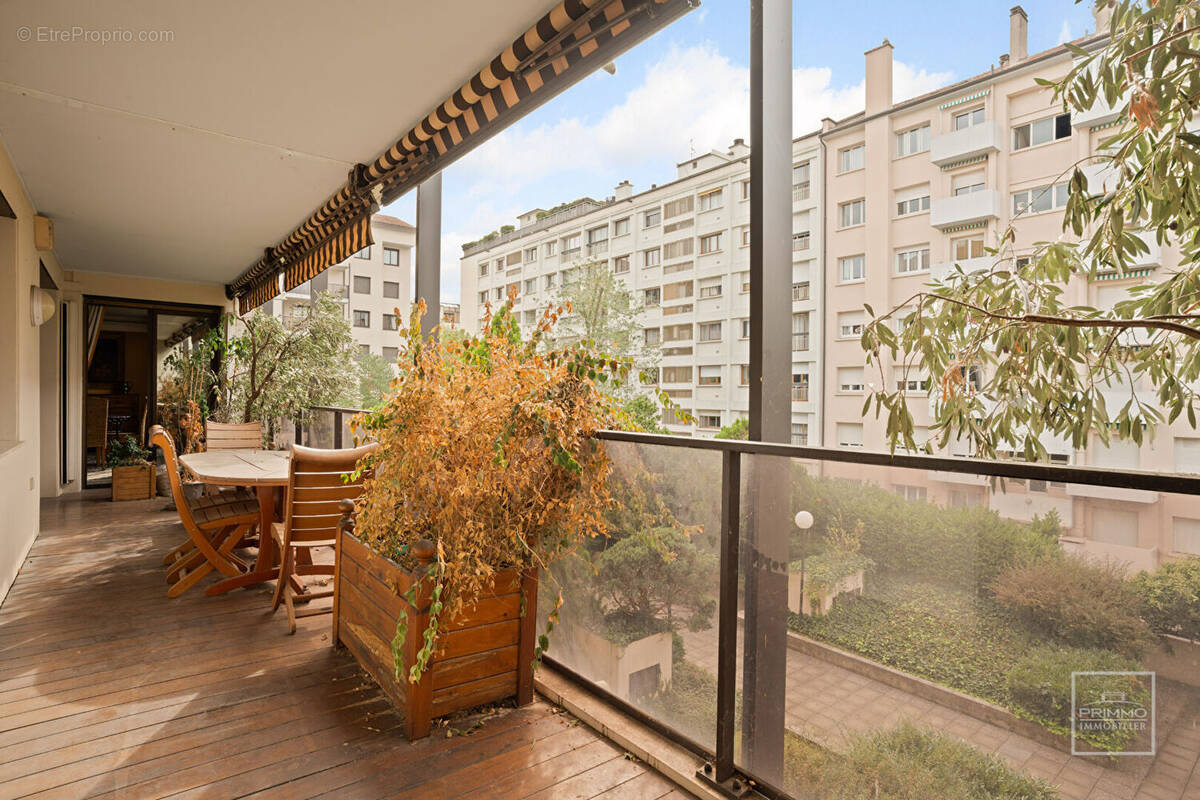 Appartement à LYON-6E