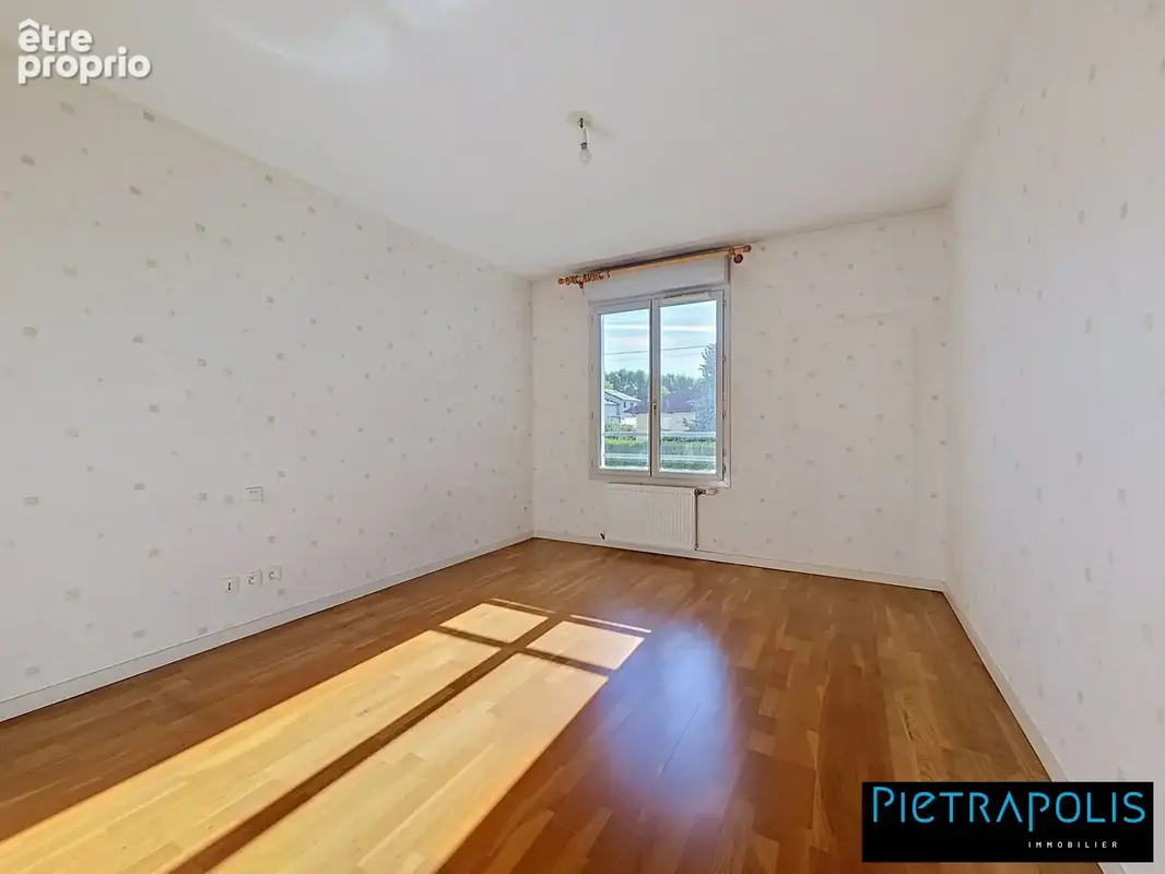 Appartement 4 pièces 105 m² à vendre à Villefranche-Sur-Saone (69400) - photo 9