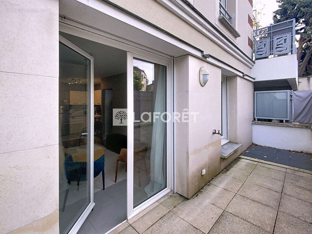 Appartement à VERNEUIL-SUR-SEINE