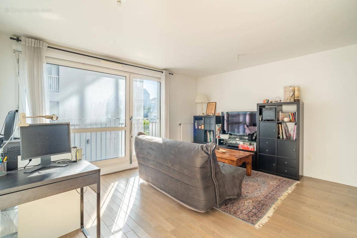 Appartement à COLOMBES