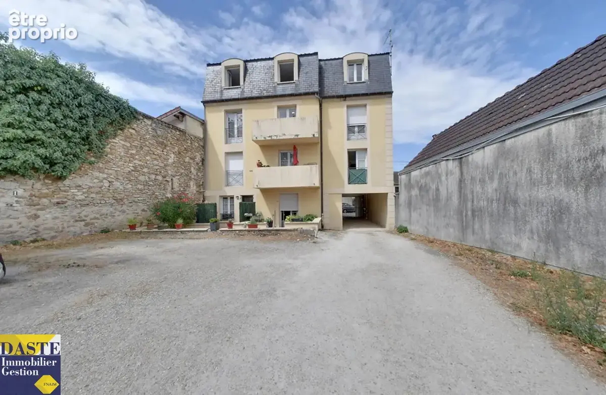 Appartement à PONTAULT-COMBAULT