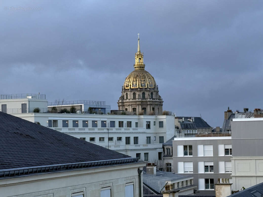 Appartement à PARIS-7E