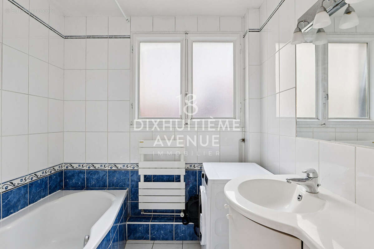 Appartement à PARIS-18E