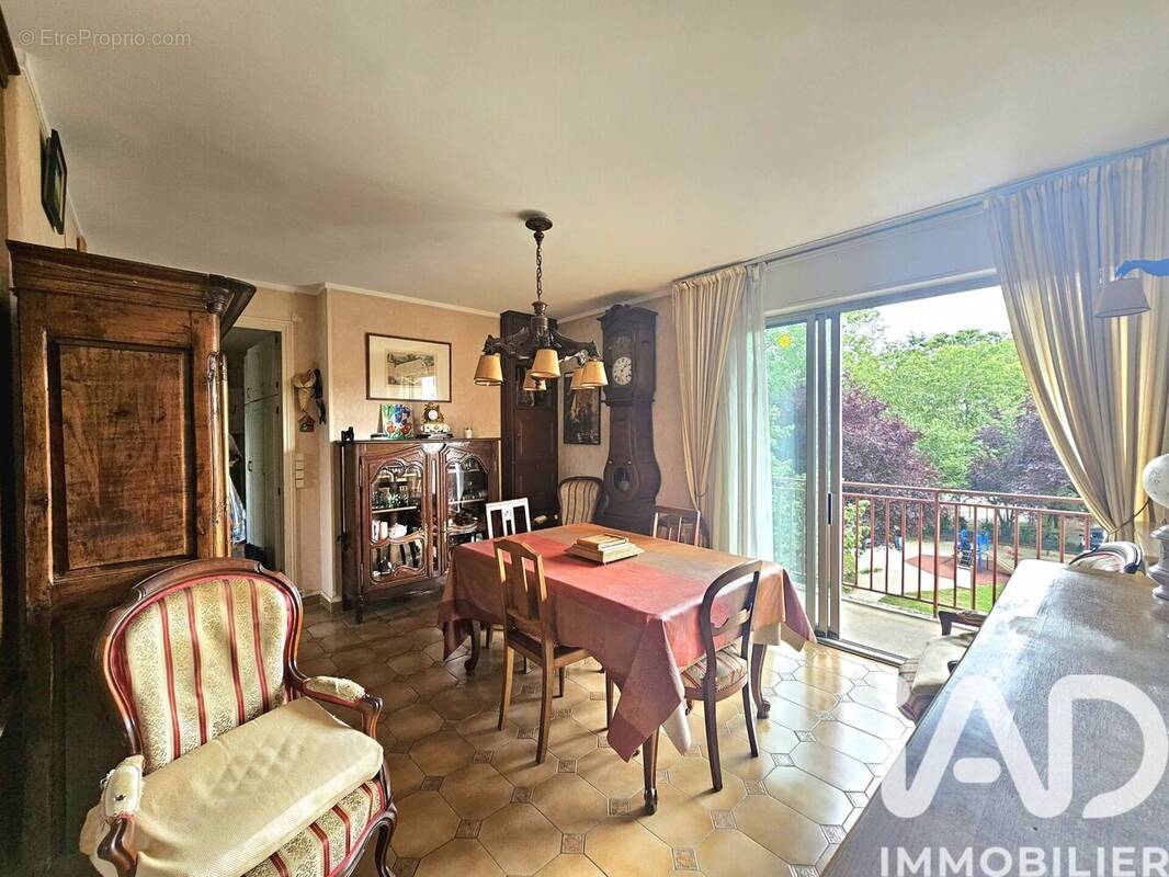 Photo 1 - Appartement à SAINT-DENIS