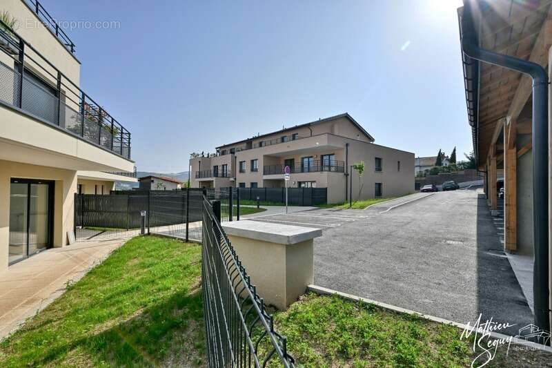 Appartement à VAUGNERAY