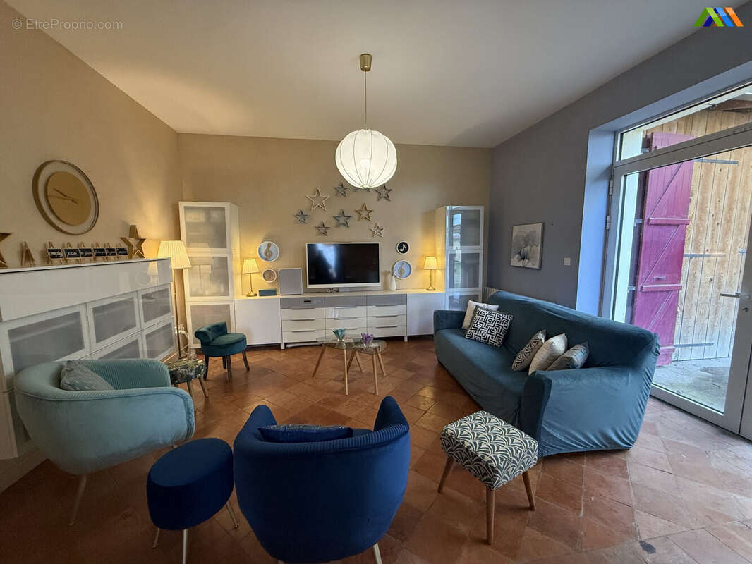 Maison 397 m² à Saramon  - photo 2