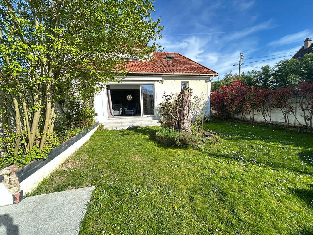 Maison à SAINT-BRICE-SOUS-FORET