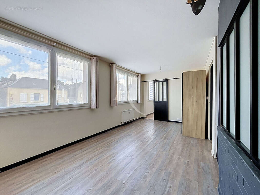 Appartement Laval 1 pièce(s) 35.52 m2 - photo 2