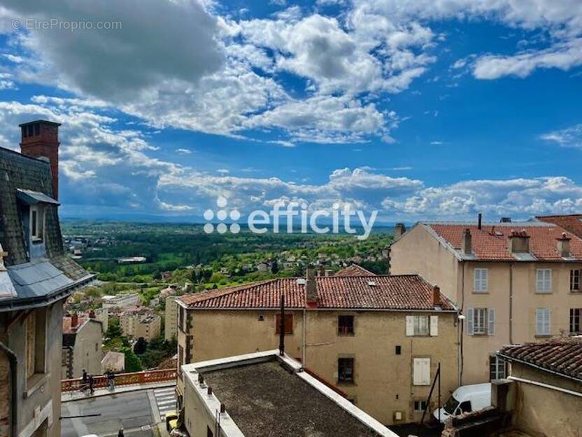 Appartement à THIERS