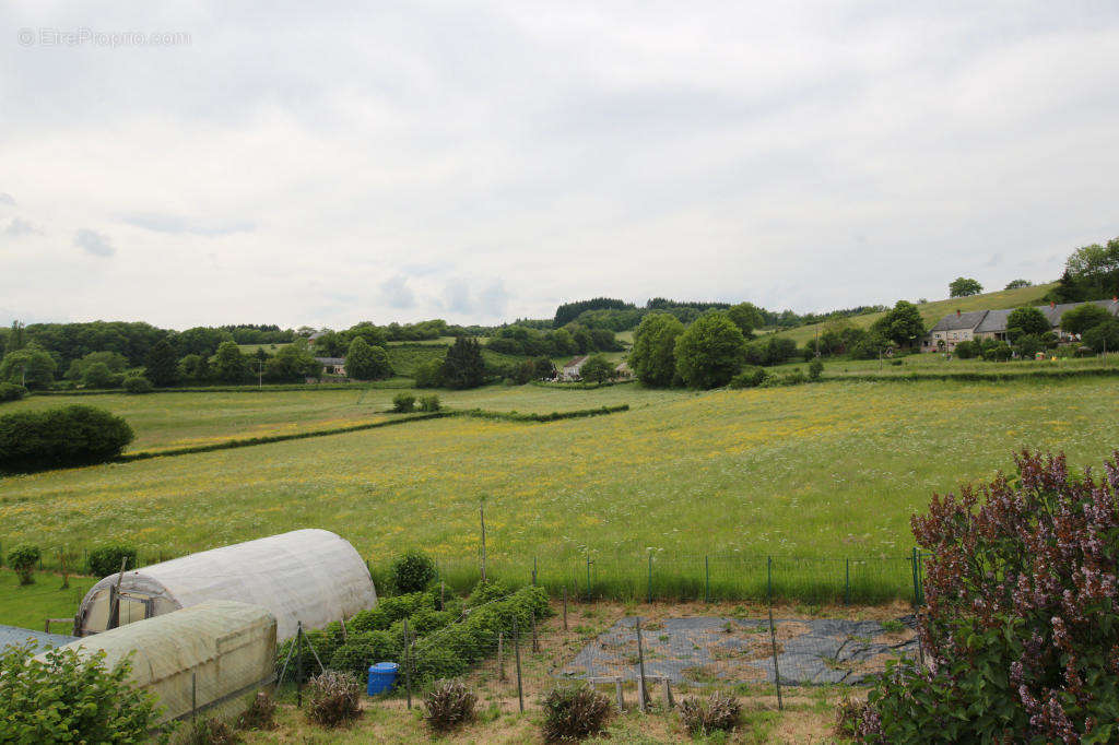 Maison à CHISSEY-EN-MORVAN