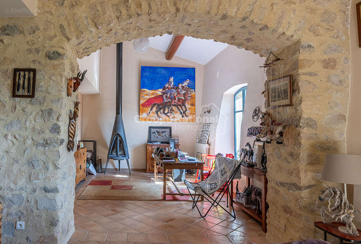 Maison à GREOUX-LES-BAINS