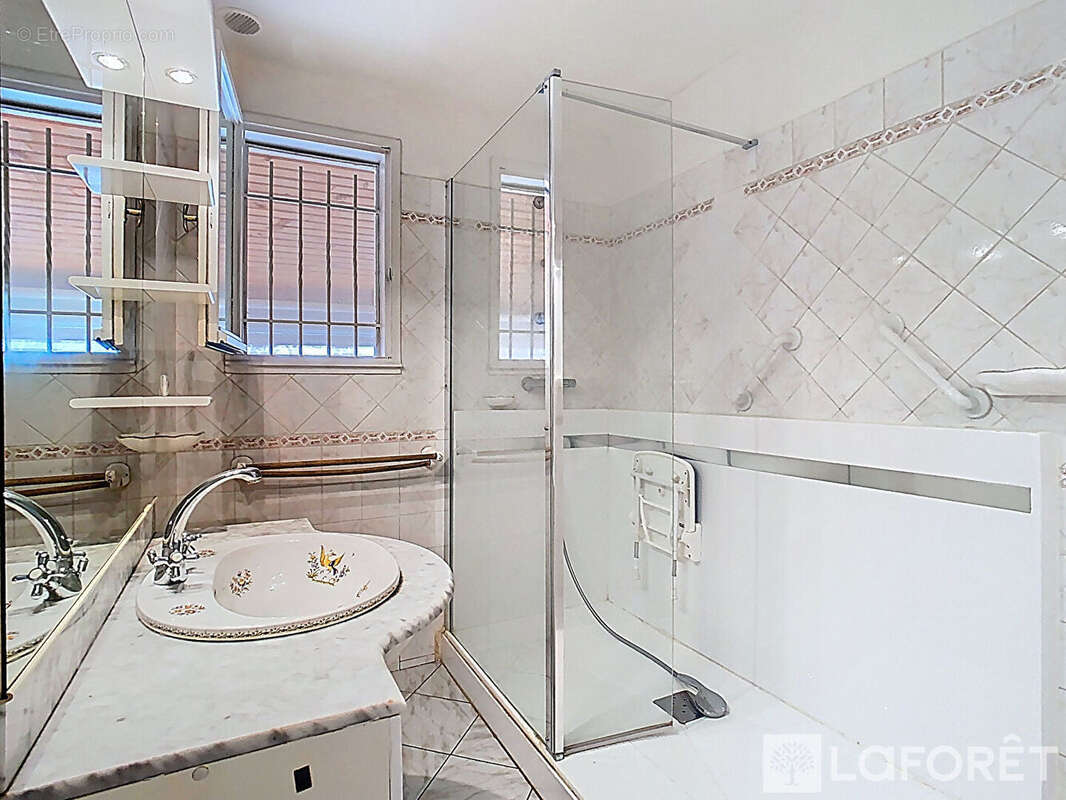 Maison à CHATEAUNEUF-LES-MARTIGUES