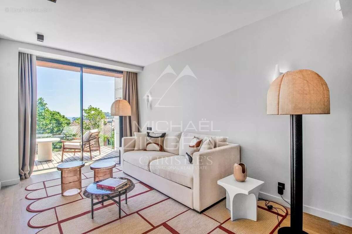 Villa à l'élégance contemporaine au cœur de Saint-Jean-Cap-Ferrat - photo 9