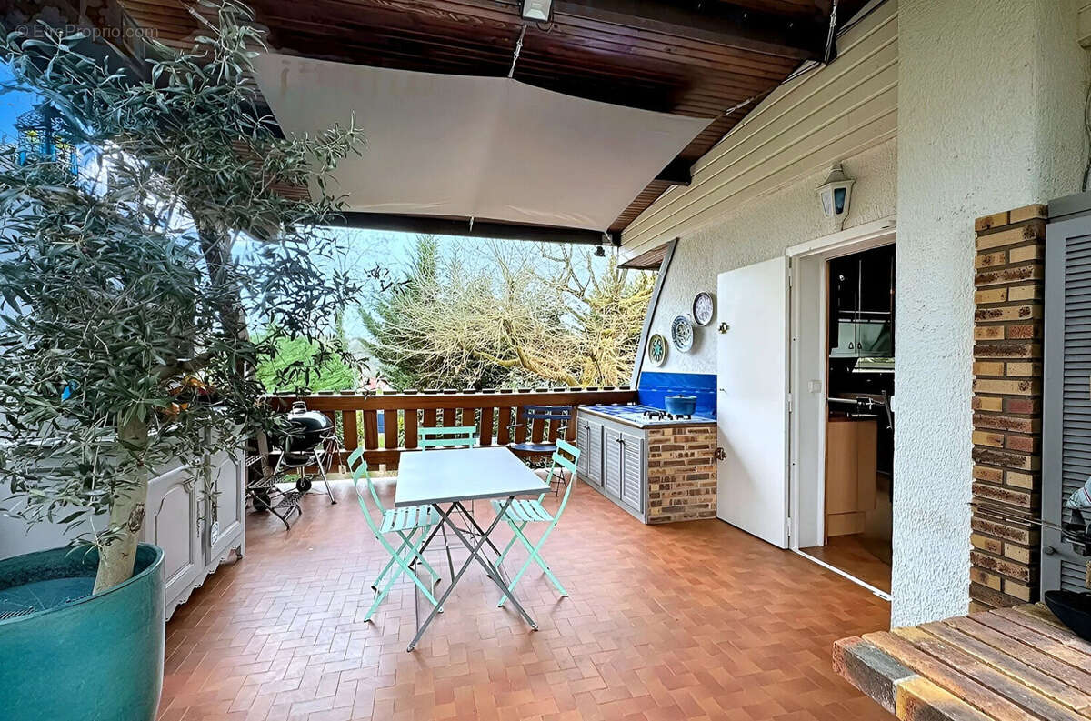 Maison à SAINTRY-SUR-SEINE