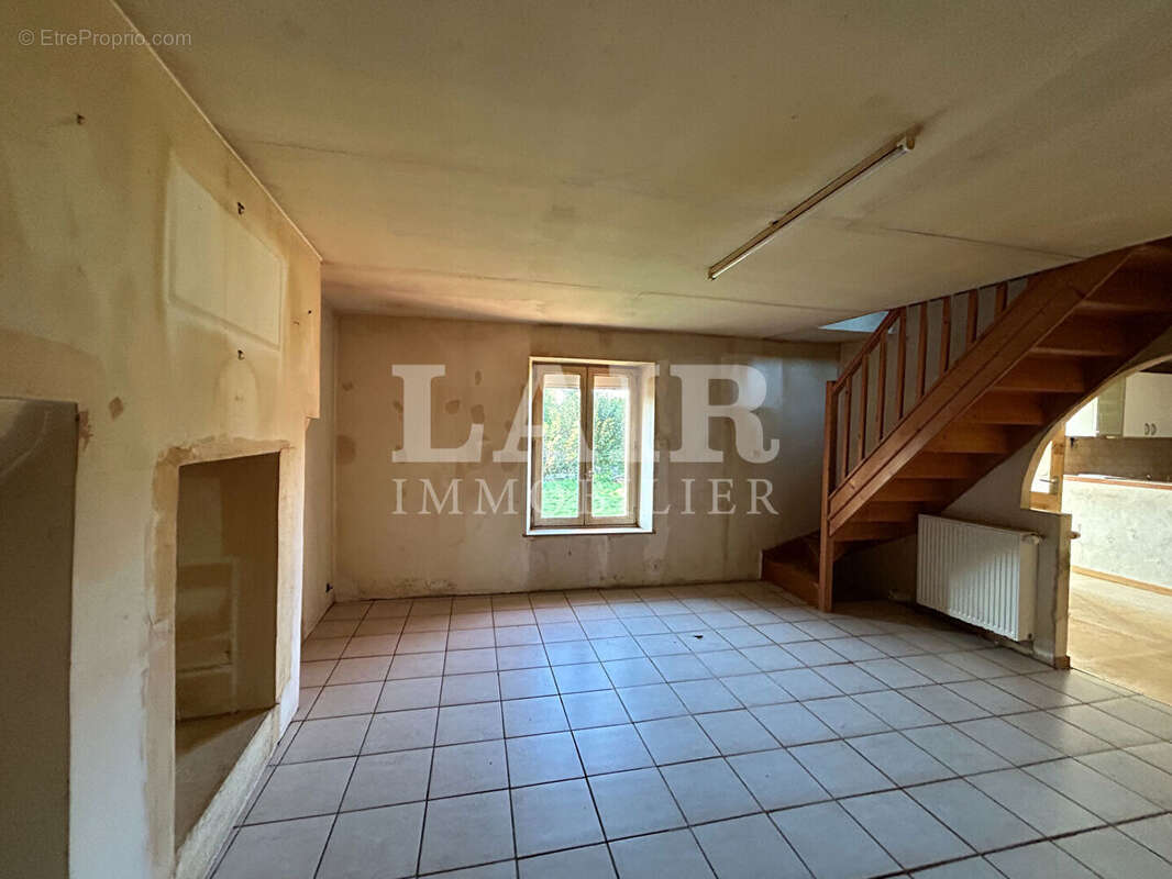 Maison à SAINTE-HONORINE-LA-CHARDONNE