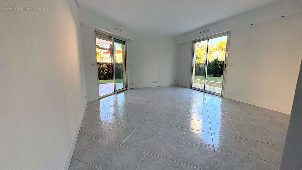 Appartement à SAINT-RAPHAEL