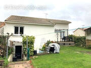 Maison à NIEUL-LE-DOLENT