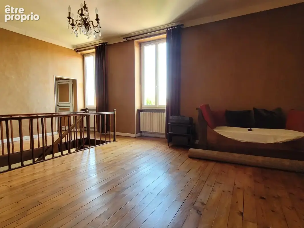 Maison avec fort potentiel + local commercial au centre de Bords - photo 7