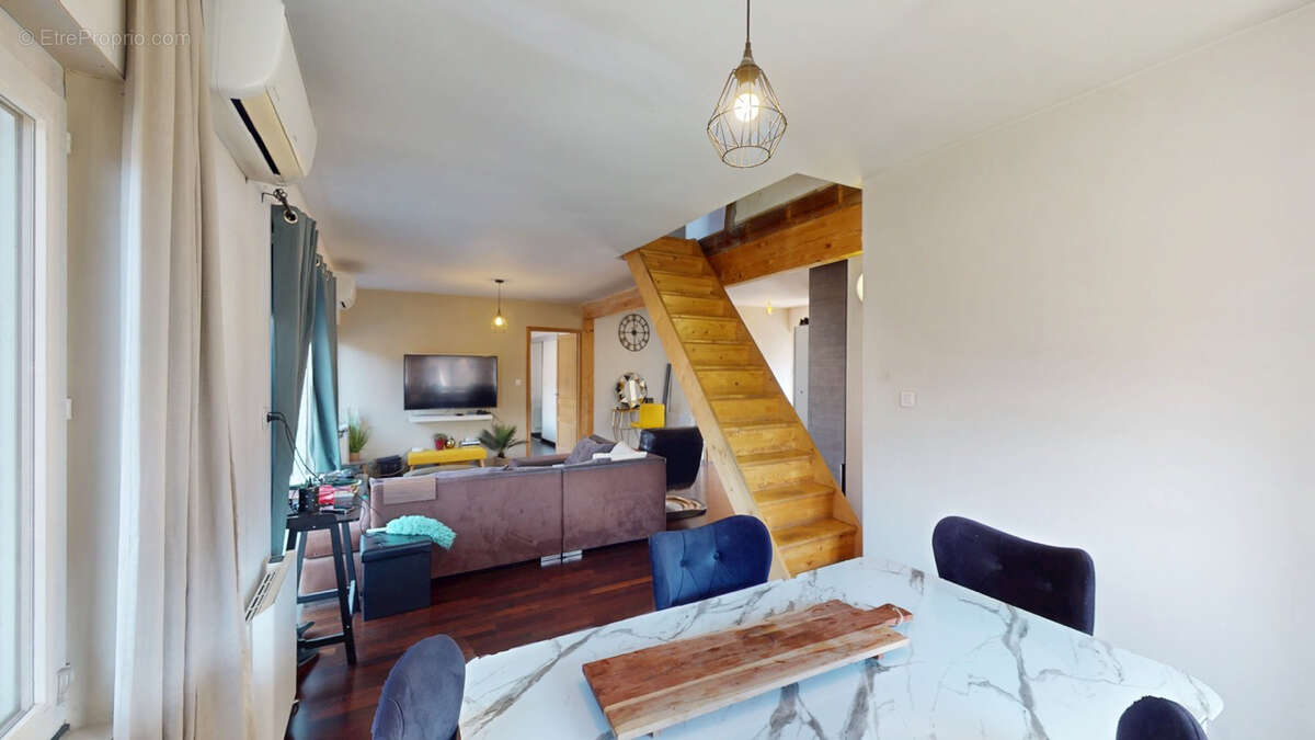 Maison à VILLARD-BONNOT