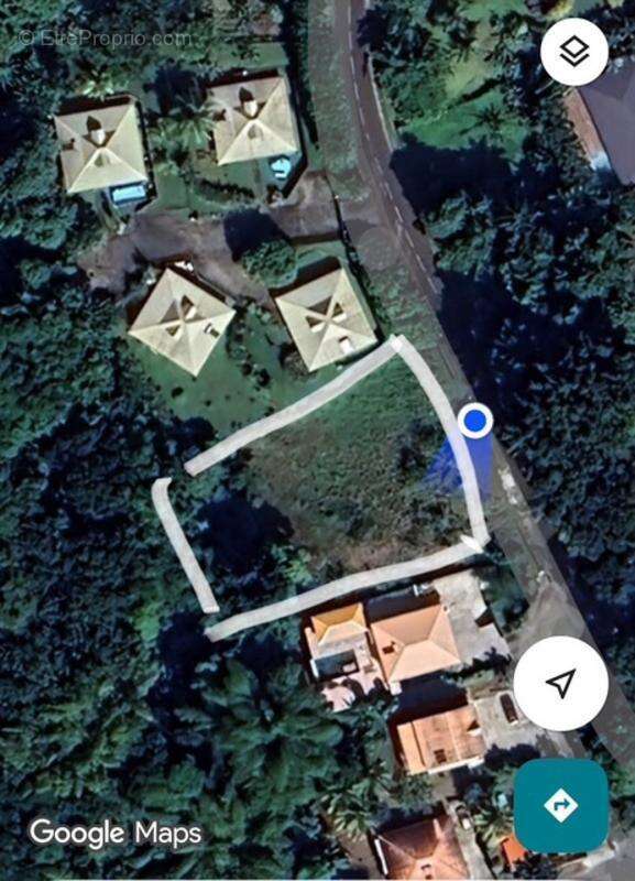 Terrain à SCHOELCHER