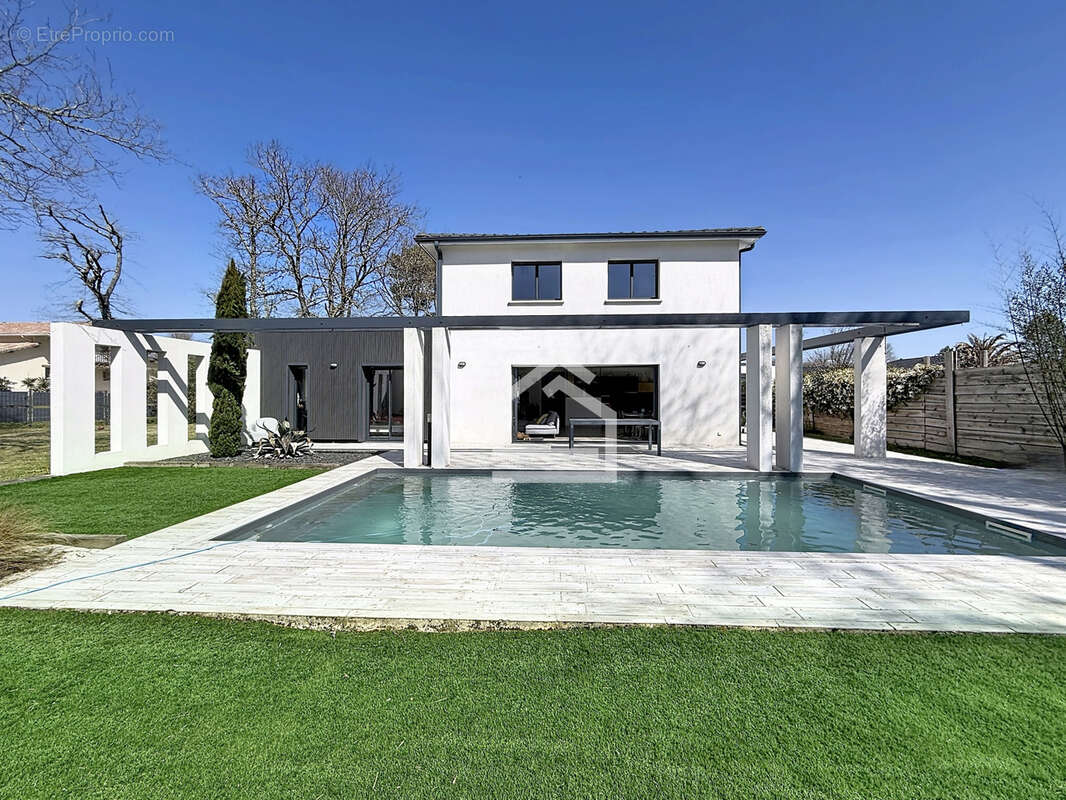 Maison à SAINT-AUBIN-DE-MEDOC