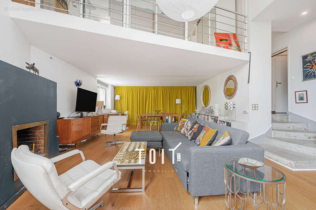 Appartement à PARIS-14E