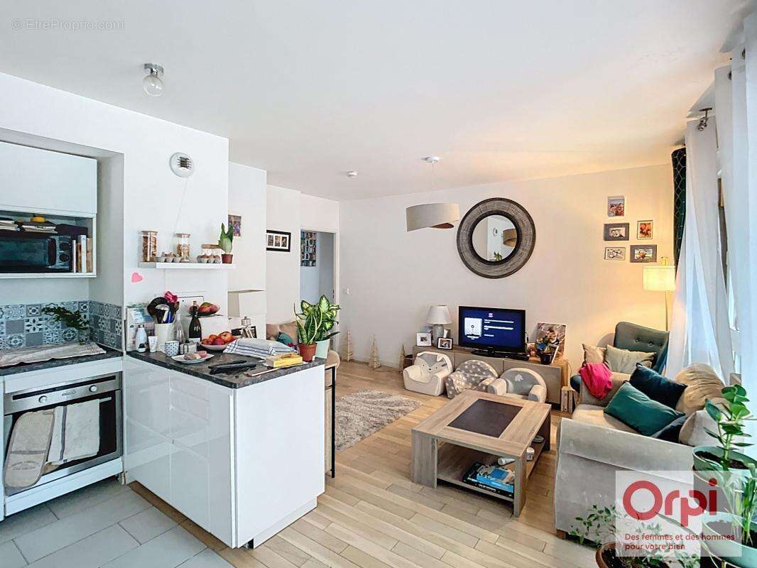 Appartement à ISSY-LES-MOULINEAUX