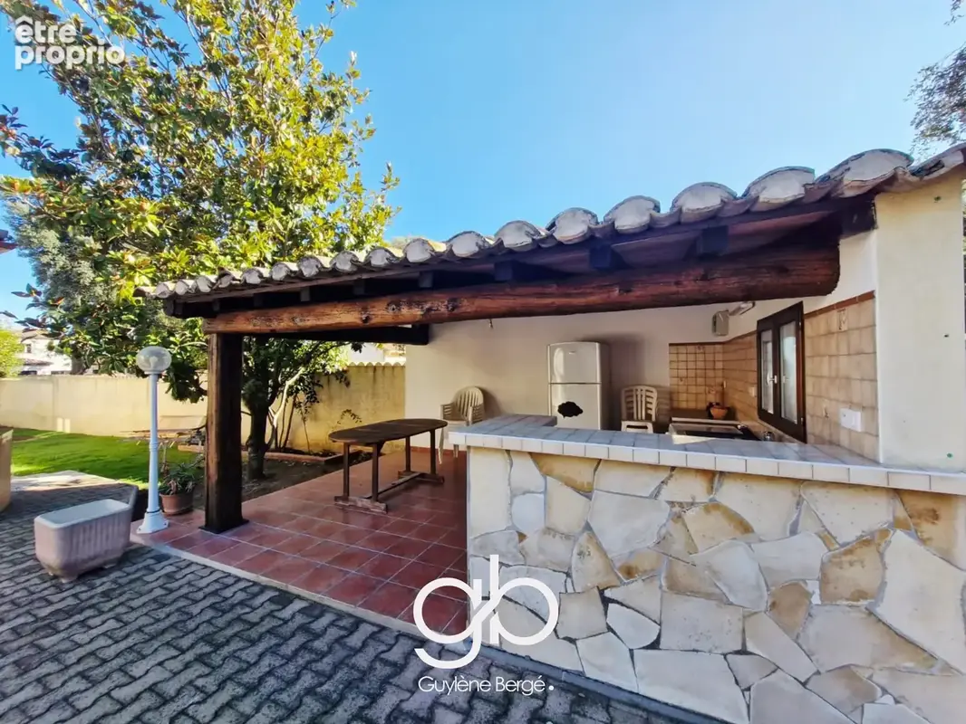 Villa 5 pièces de 170 m2 avec piscine sur une parcelle arborée de 1000m2 dans un environnement calme et sans v - photo 12