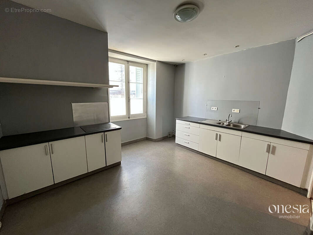 Appartement à OLORON-SAINTE-MARIE