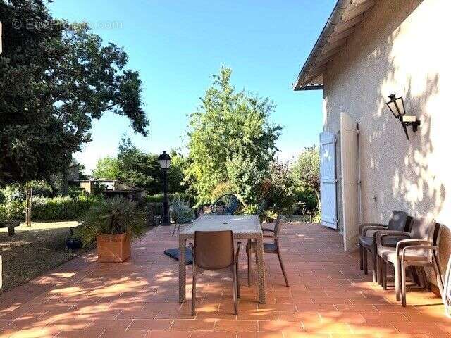 Maison 200 m² à Carmaux  - photo 6