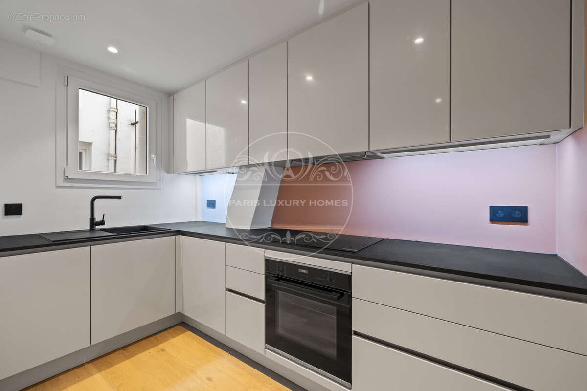 Appartement à PARIS-6E