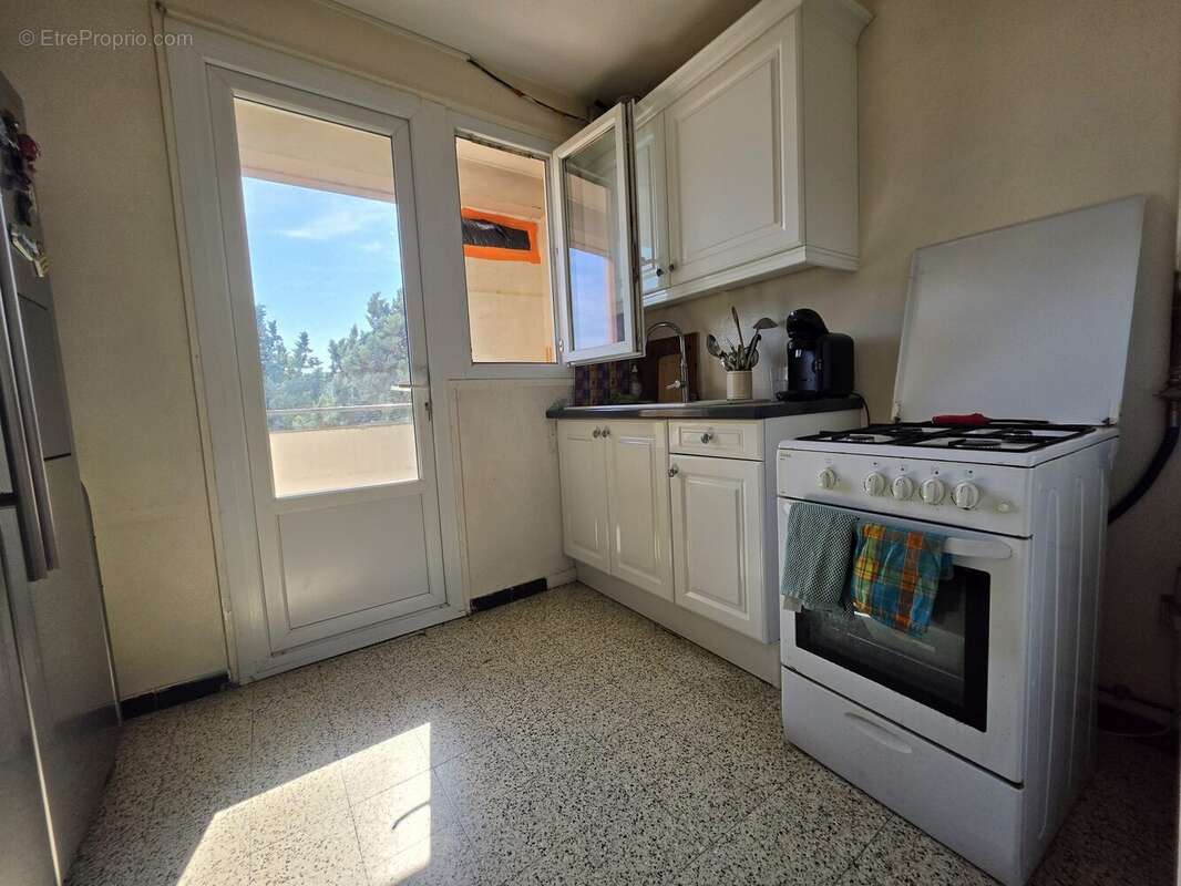 Appartement 67 m² à Decines-Charpieu  - photo 7