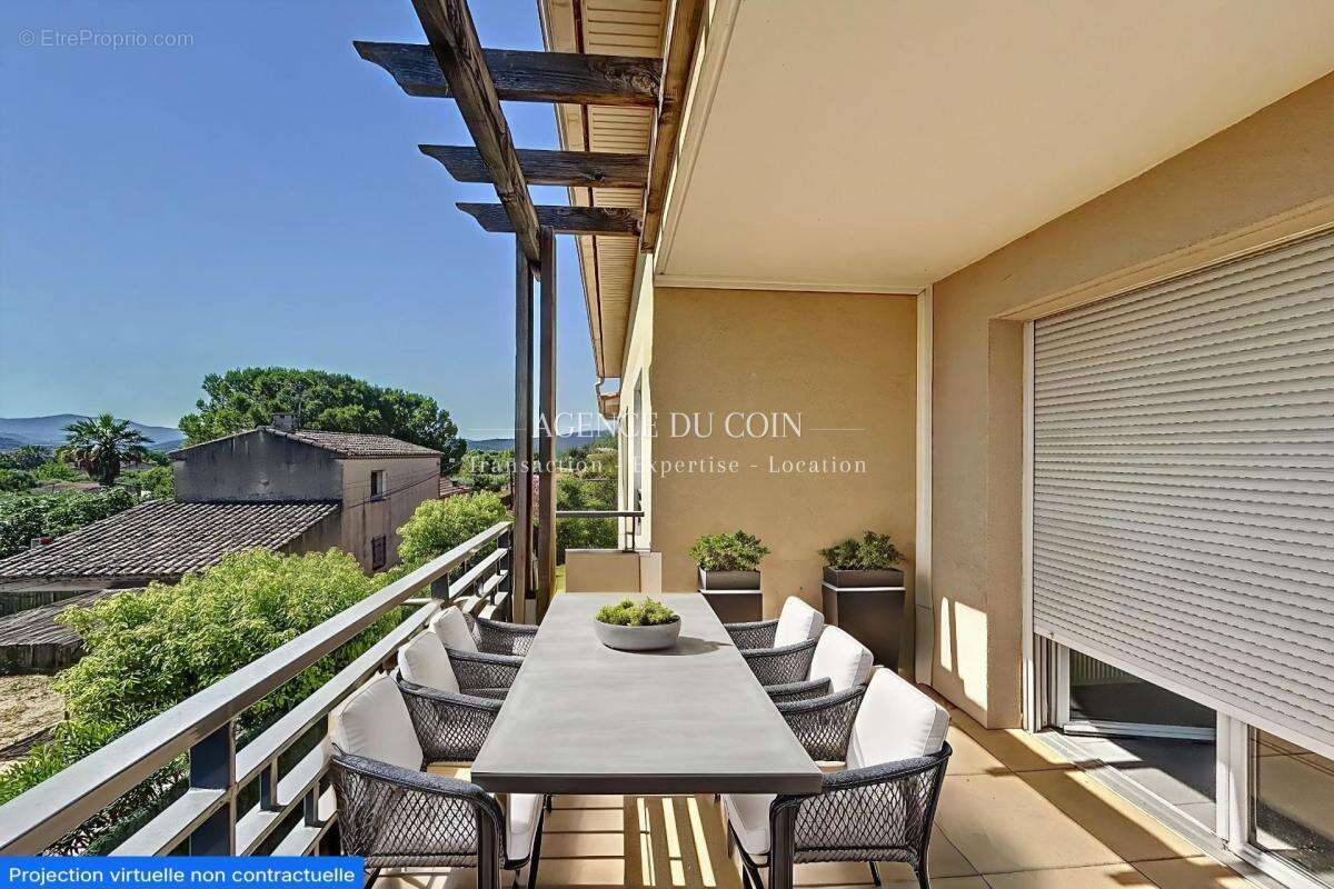 Appartement à LE MUY