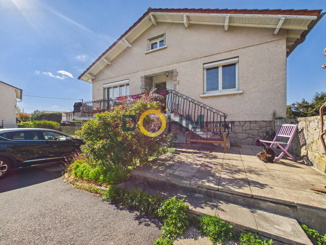 Maison à VALS-PRES-LE-PUY