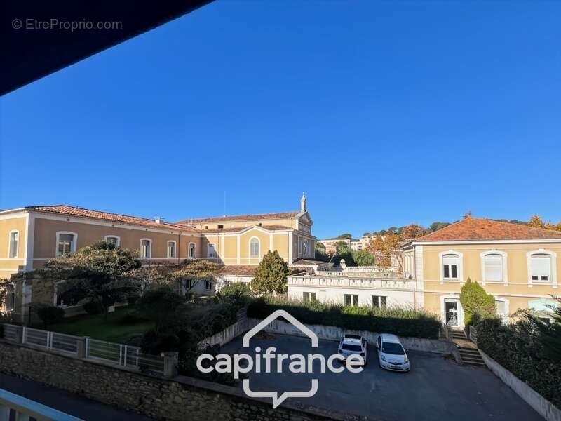 Appartement à HYERES
