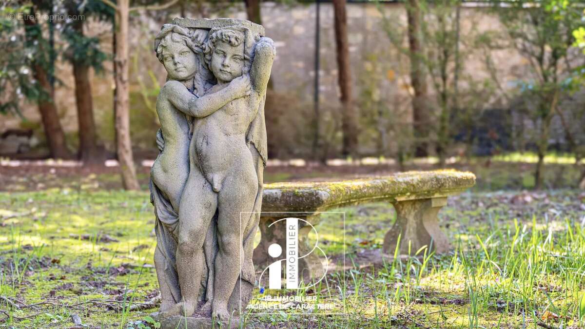 Maison à FONTAINEBLEAU