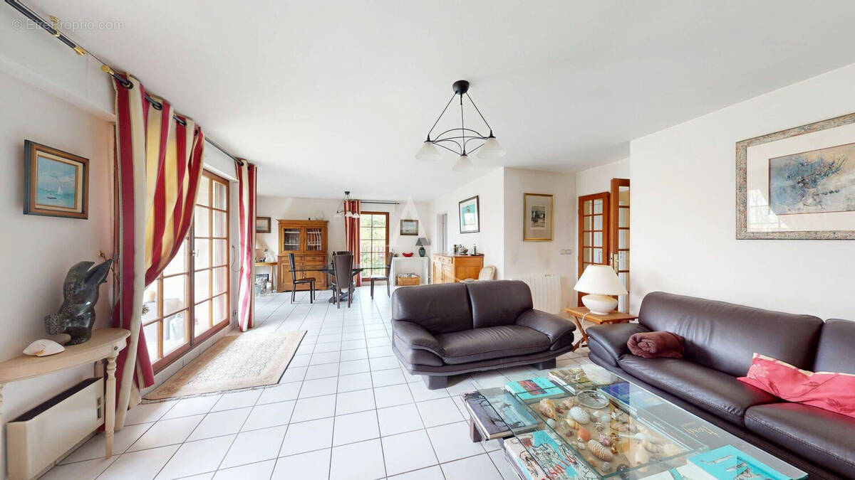 Appartement à FONTENAY-AUX-ROSES