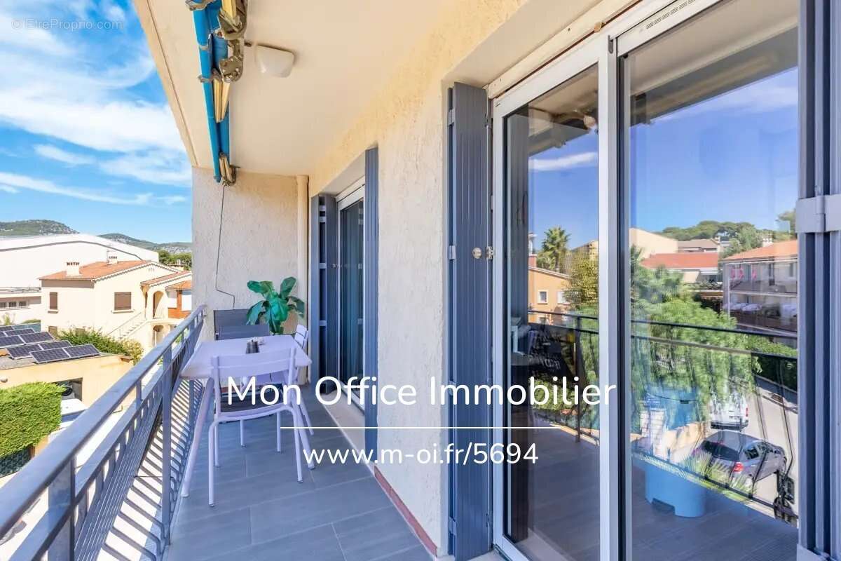 Appartement à SANARY-SUR-MER