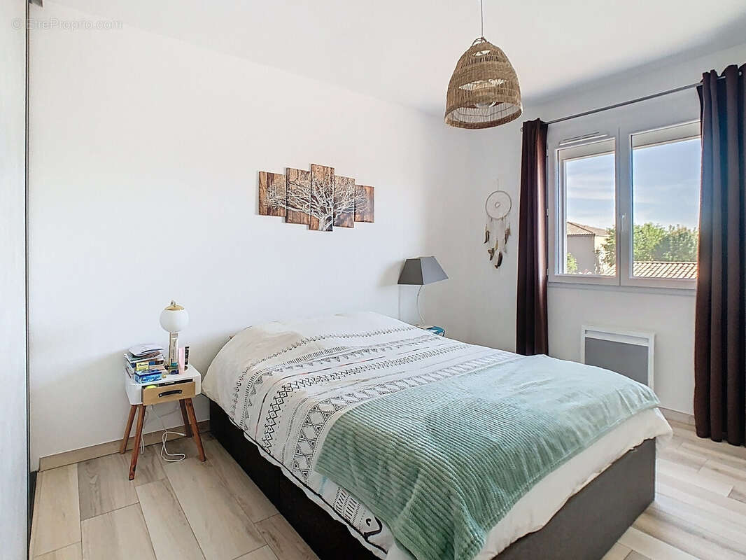 Maison 4 chbres de 2016 avec piscine / garage - photo 8