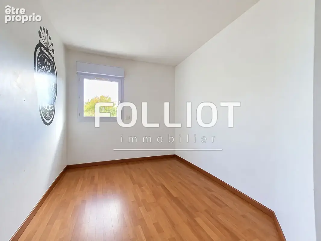 A VENDRE Maison lumineuse de 4 pièces quartier Folie-Couvrechef à Caen - photo 8