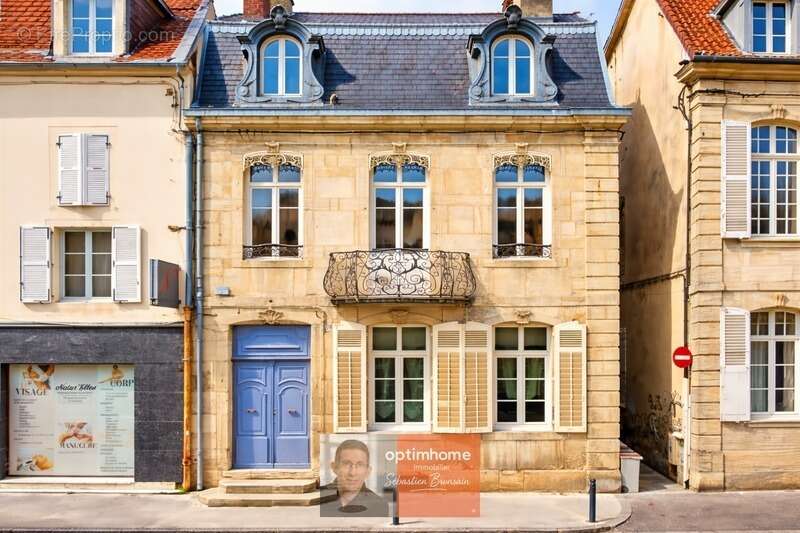 Appartement à LONS-LE-SAUNIER