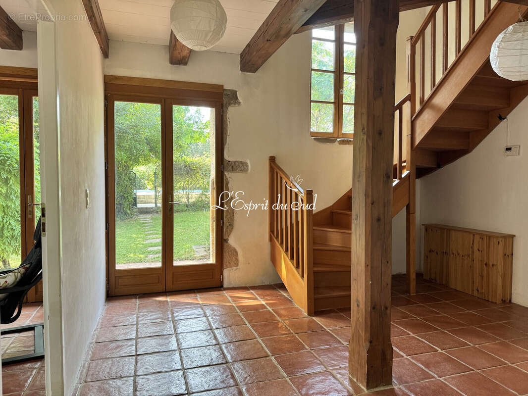 Maison 190 m² à Puylagarde  - photo 6