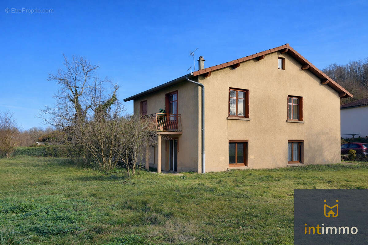 Maison à BONNEFAMILLE
